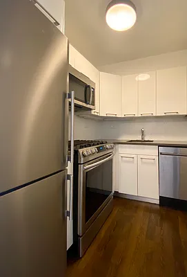 Rented by Oxford Property Group | media 18