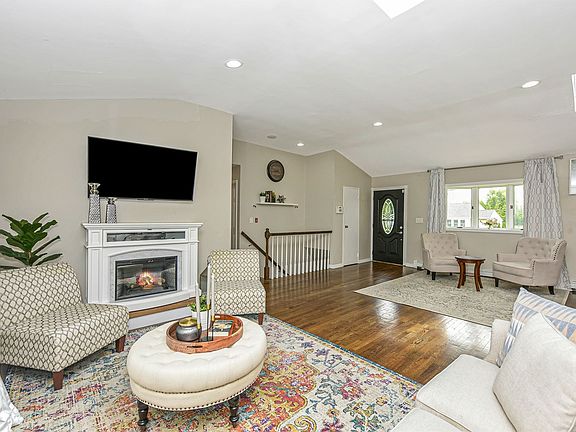 4th image of 14 N Ingelore Ct