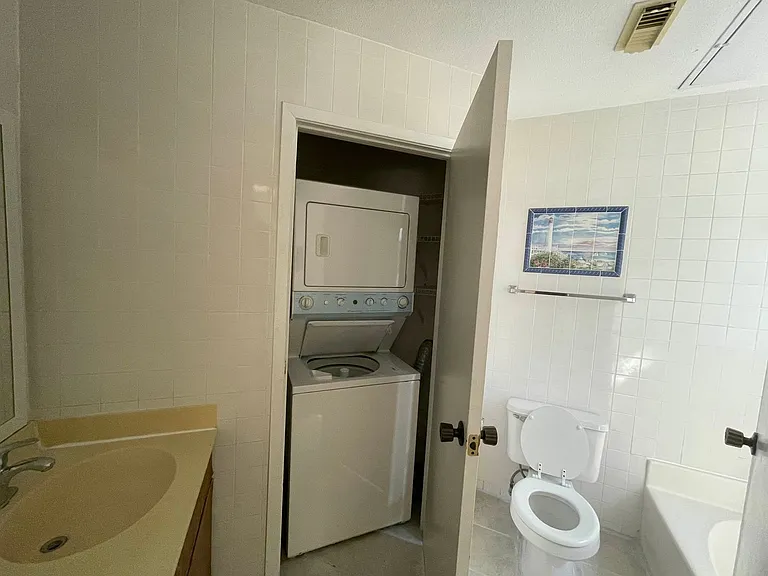 7901 Cambridge St — Photo 5