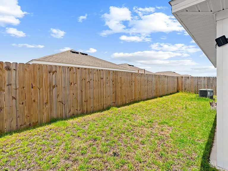 5072 Windrow Way — Photo 35