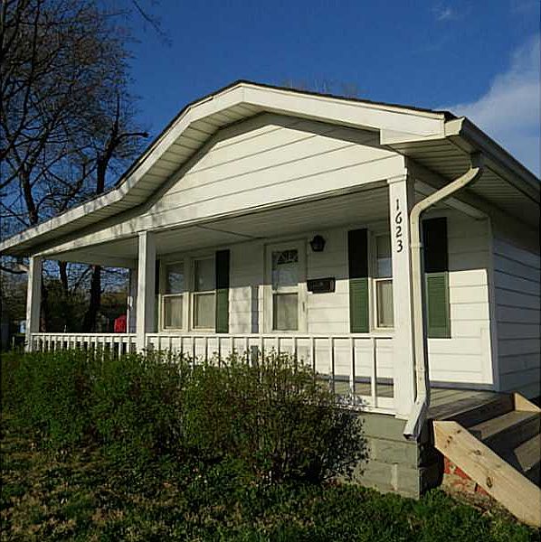 1st image of 1623 N Luett Ave