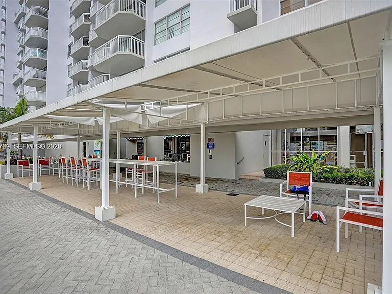 18041 Biscayne Blvd #803 — Photo 15
