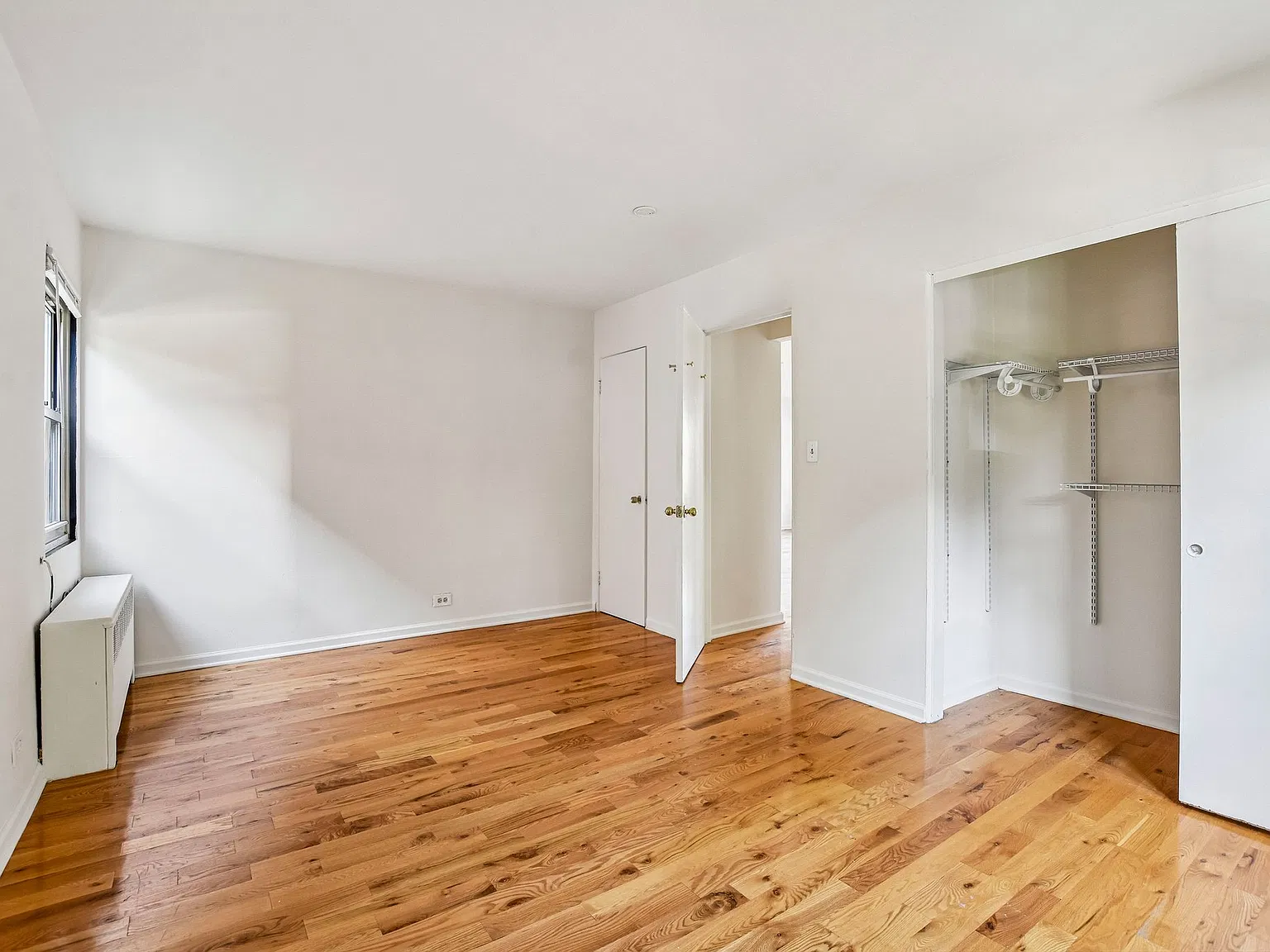817 Seward Street — Photo 4