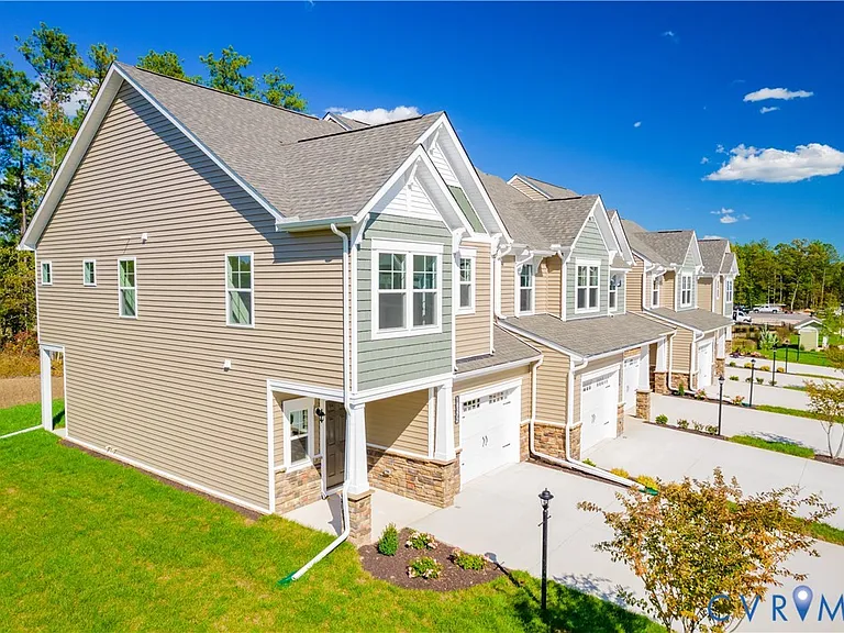 18372 Palisades Ct — Photo 44