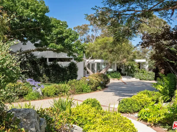 906 Chautauqua Blvd, Pacific Palisades, CA 90272