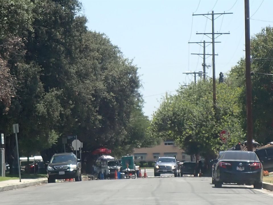 2nd image of 4836 Calhoun Ave