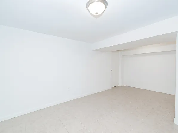 1461 East 3rd Street image 19 of 36