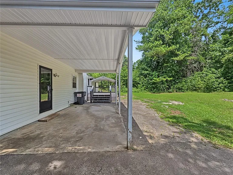3542 Shoreland Dr — Photo 28