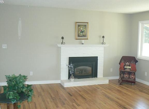 3rd image of 10204 NE 74th St