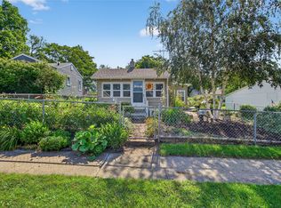 809 E 26th St, Des Moines, IA 50317