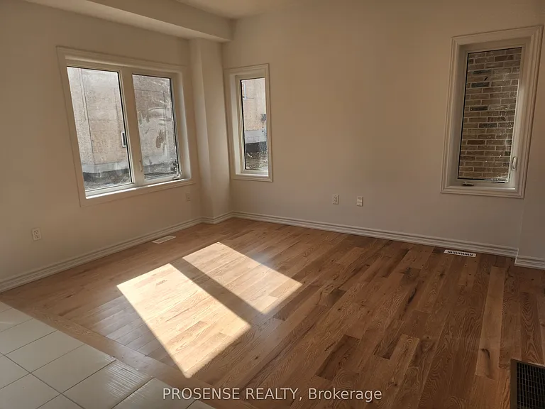 435 Van Dusen Ave — Photo 11