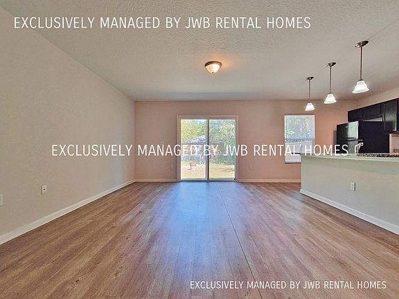 5th image of 8525 Jasper Ave