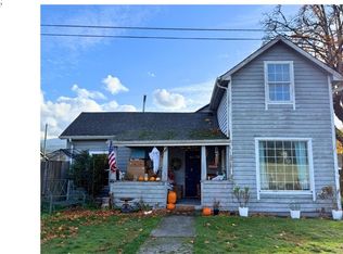 564 SW Cedar St, Mill City, OR 97360