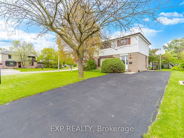 1 Flavian Cres, Brampton, ON L6T 3P2