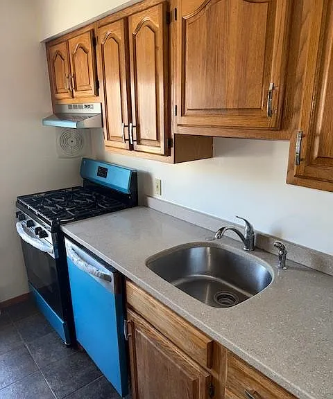 1624 Valley St #2B — Photo 4
