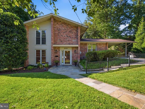 6426 Hollins Dr, Bethesda, MD 20817