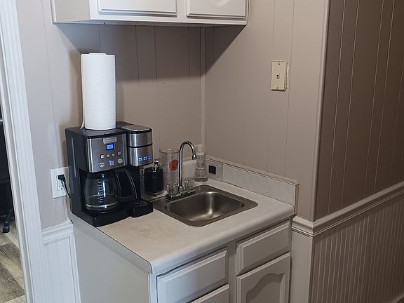 3rd image of 277 N 18th St Suite 3