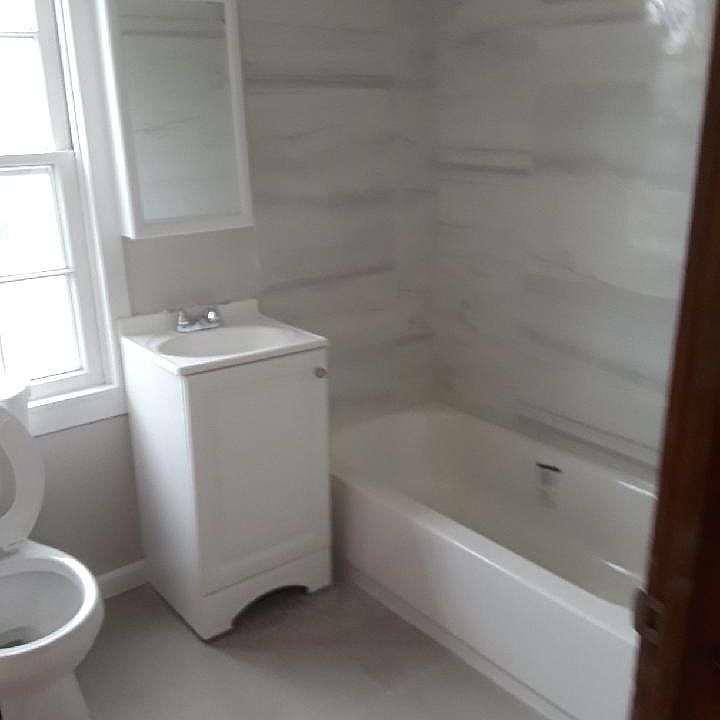 1st image of 10 Admiral Ave