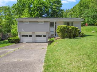 119 Cool Springs Rd, White Oak, PA 15131