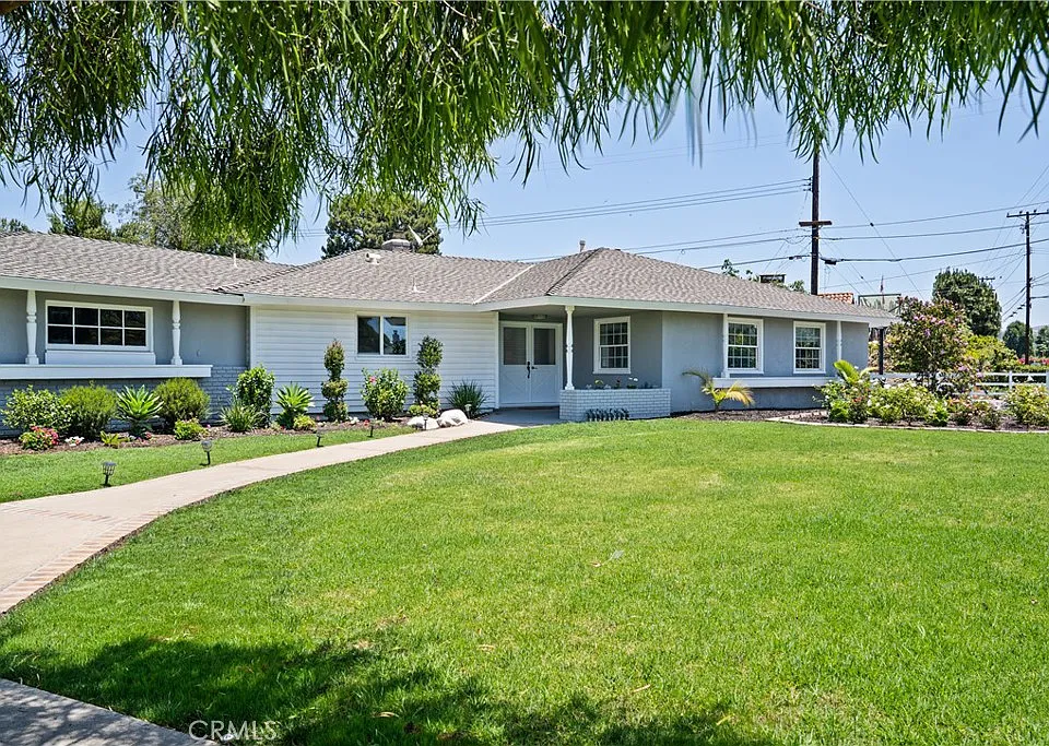 18211 Fairhaven Ave