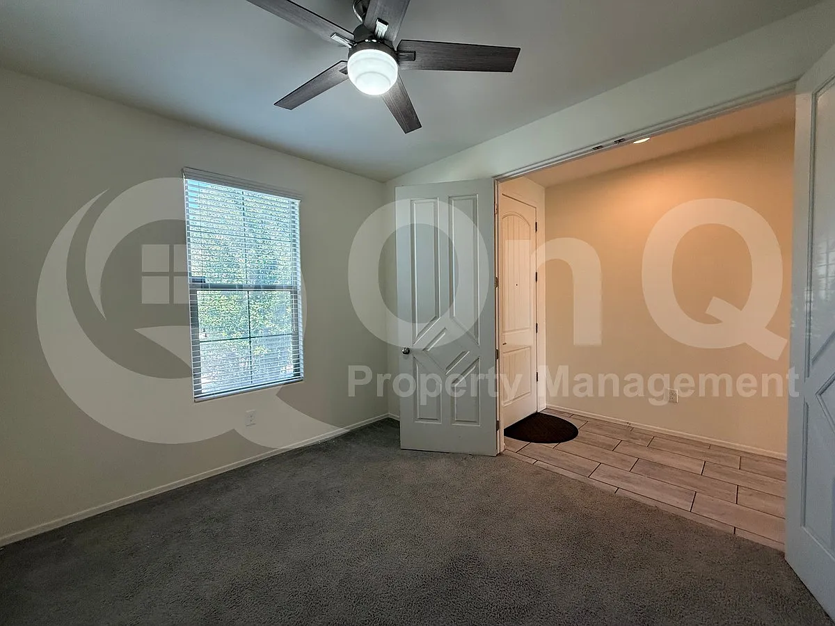 4 bed, 2.5 bath, 2395 sqft, $2,199 — Photo 3