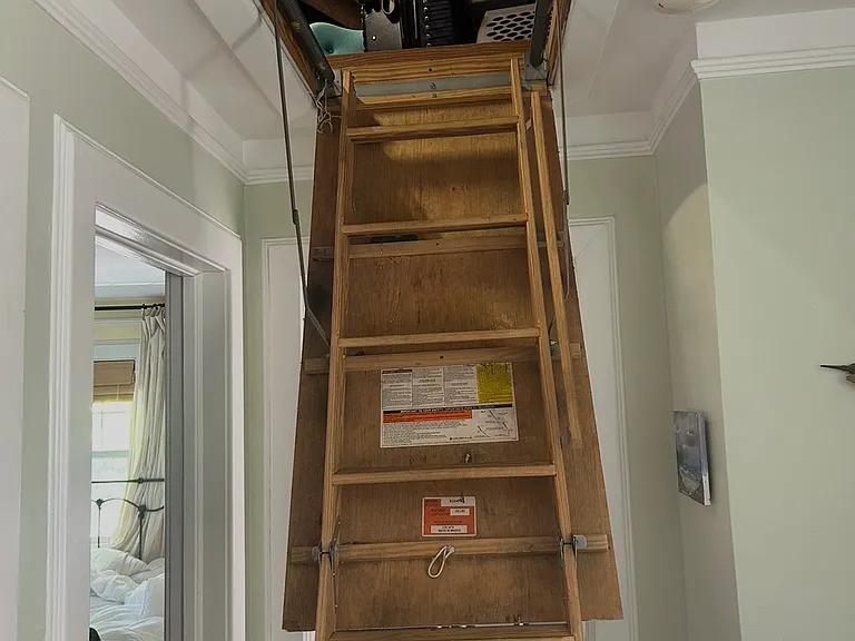 1522 Dwight Pl — Photo 14
