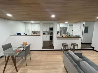 18100 15th Ave NE APT 121, Seattle, WA 98155