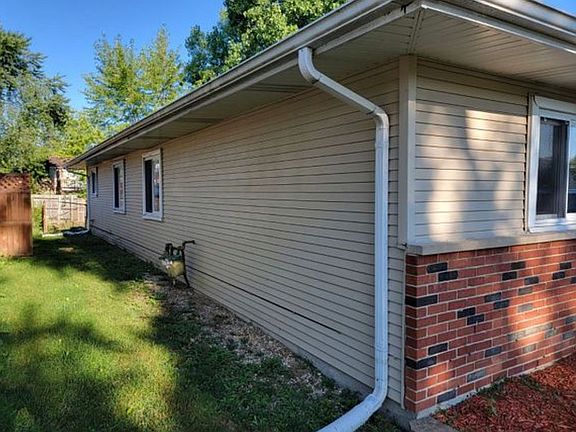 5th image of 17720 Arlington Dr