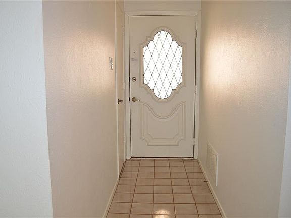 3rd image of 2205 Saint Vincent Ct