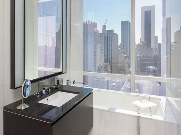 157 West 57th Street 32A image 2 of 10