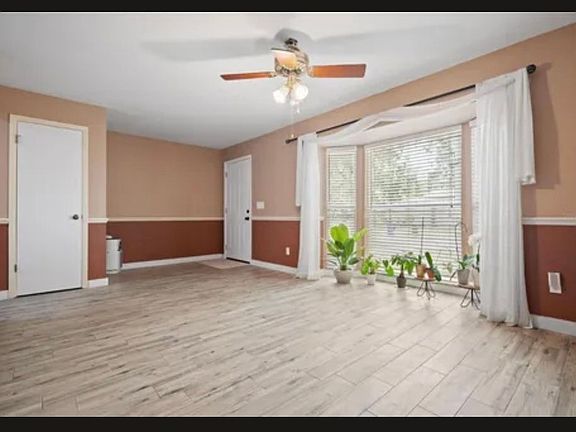 5th image of 3413 W Kirby St