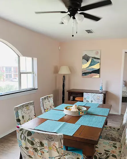 201 W Hibiscus St #A — Photo 4