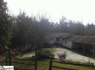 301 Lake Dr, Mountain Rest, SC 29664