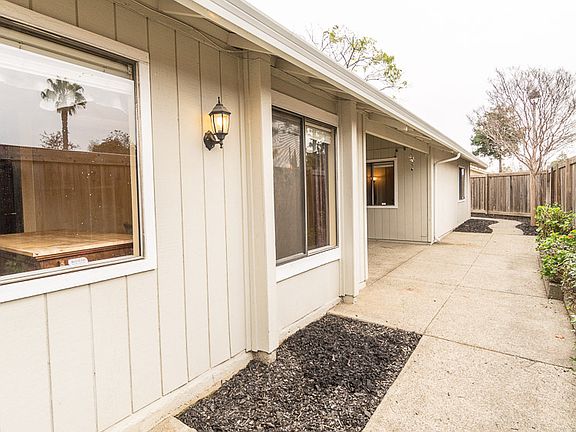 5th image of 2213 Glenmount Dr