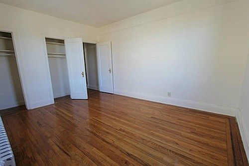 2nd image of 4309 40th St APT 6A