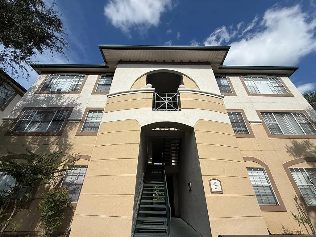 2 bed, 2.0 bath, 1032 sqft, $1,650 — Photo 1