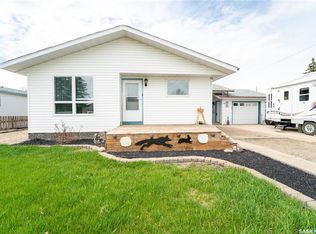 406 Walter Scott St, Hanley, SK S0G2E0