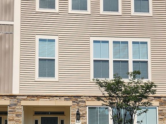 2nd image of 255 Aspen Rd APT 105