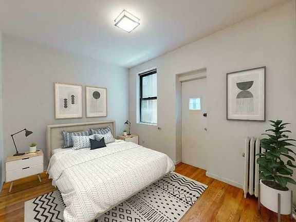 3rd image of 204 W 81st St APT 33