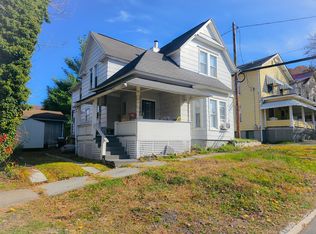 209 5th Ave, Hinton, WV 25951