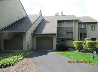 203 Golf Club Dr, Langhorne, PA