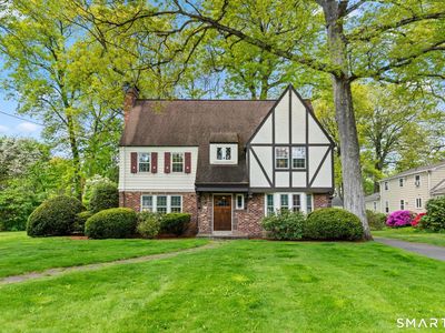 49 Arlington Road, West Hartford, CT, 06107