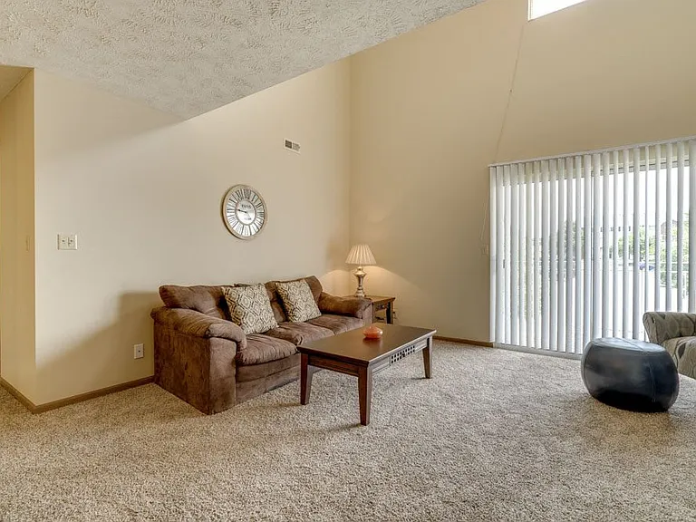 Pine Lake Heights Apartments — Photo 161