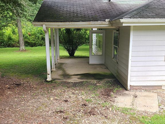 3rd image of 340 Womack Ave