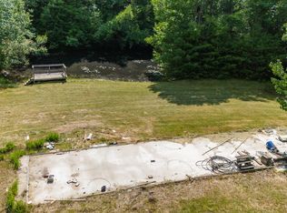 25 Mayflower Ln, Lebanon, ME 04027