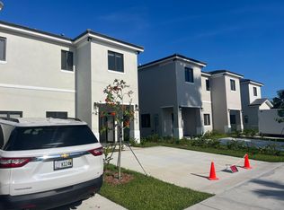 2730 SW 90th Ave, Miami, FL 33165