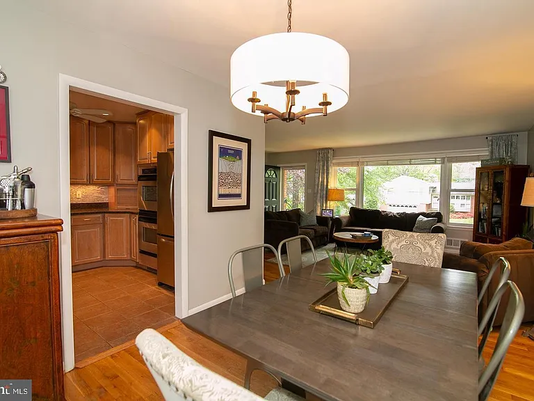 8411 Morey Ln — Photo 34