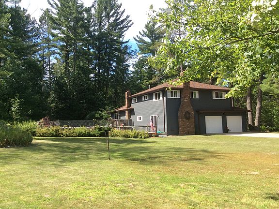 3rd image of 2280 Woodland Dr