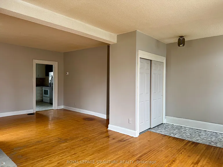 12 Hemlock Ave — Photo 7