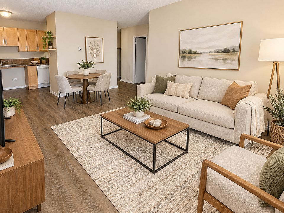 1st image of 825 12th Ave SW #205